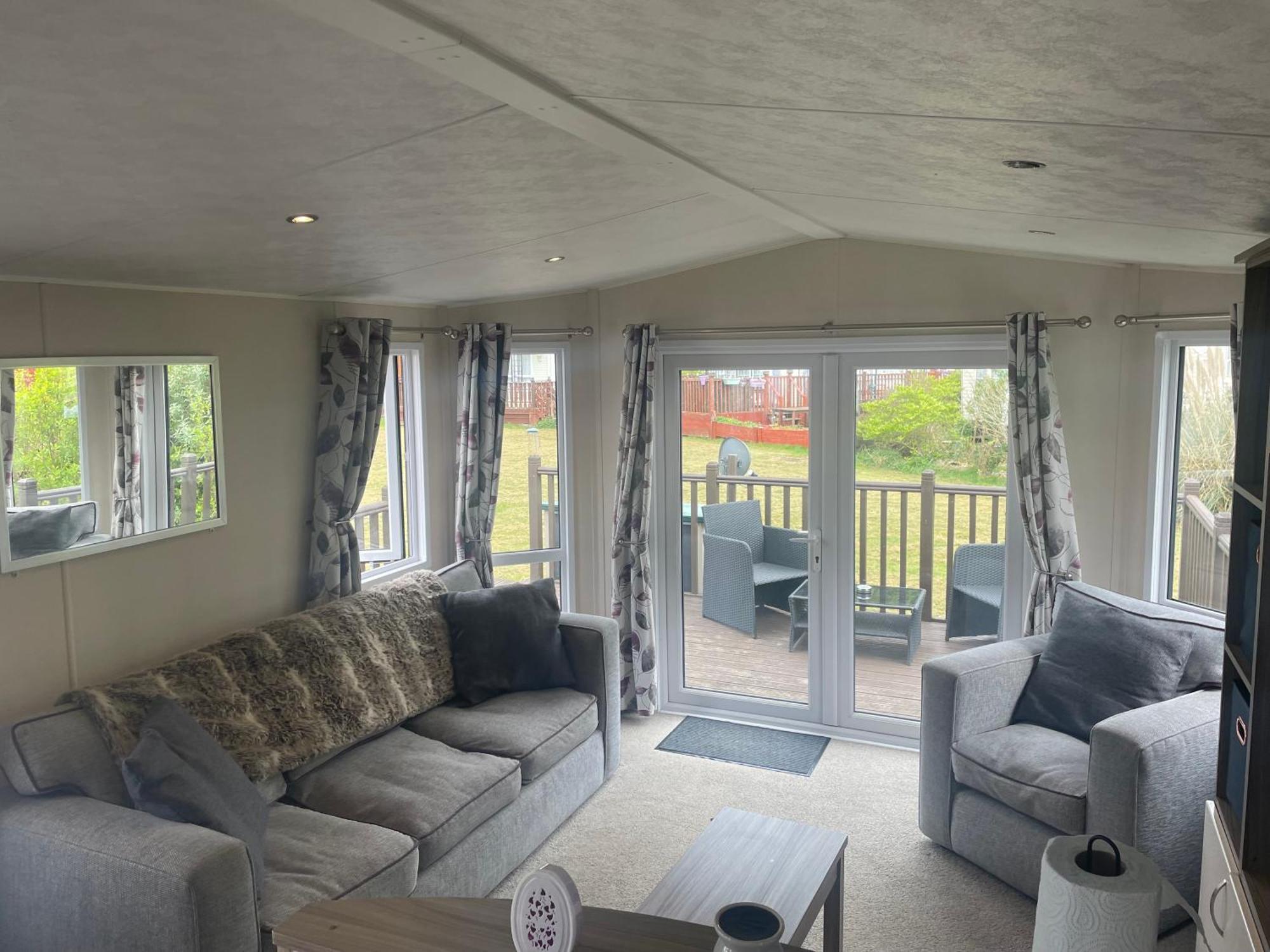 Beautiful 2 Bedroom Caravan On Billing Aquadrome Northampton Exteriér fotografie