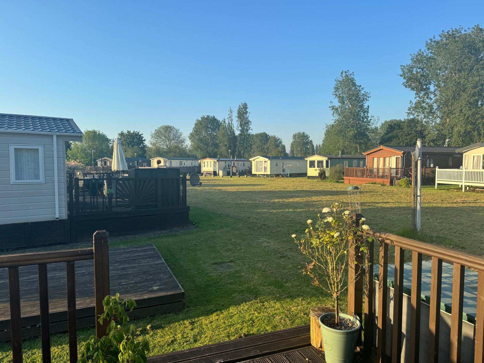 Beautiful 2 Bedroom Caravan On Billing Aquadrome Northampton Exteriér fotografie